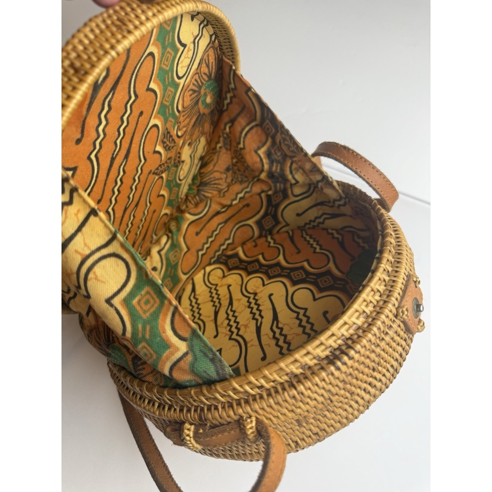 Round Woven Basket Crossbody Lined Hinged Purse Snap Closure Strap Boho Hippie - Picture 16 of 16